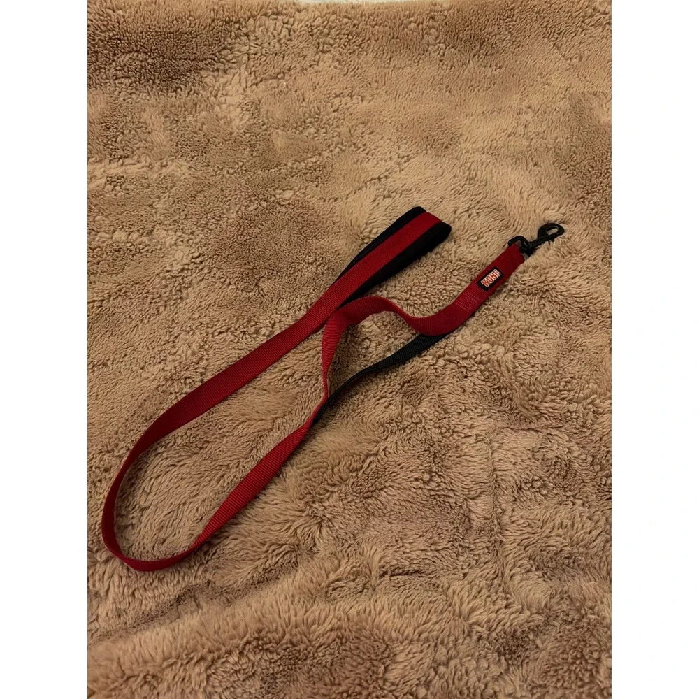 KONG Red Black Paracord Reflective Dog Collar and Padded Handle Leash Set large